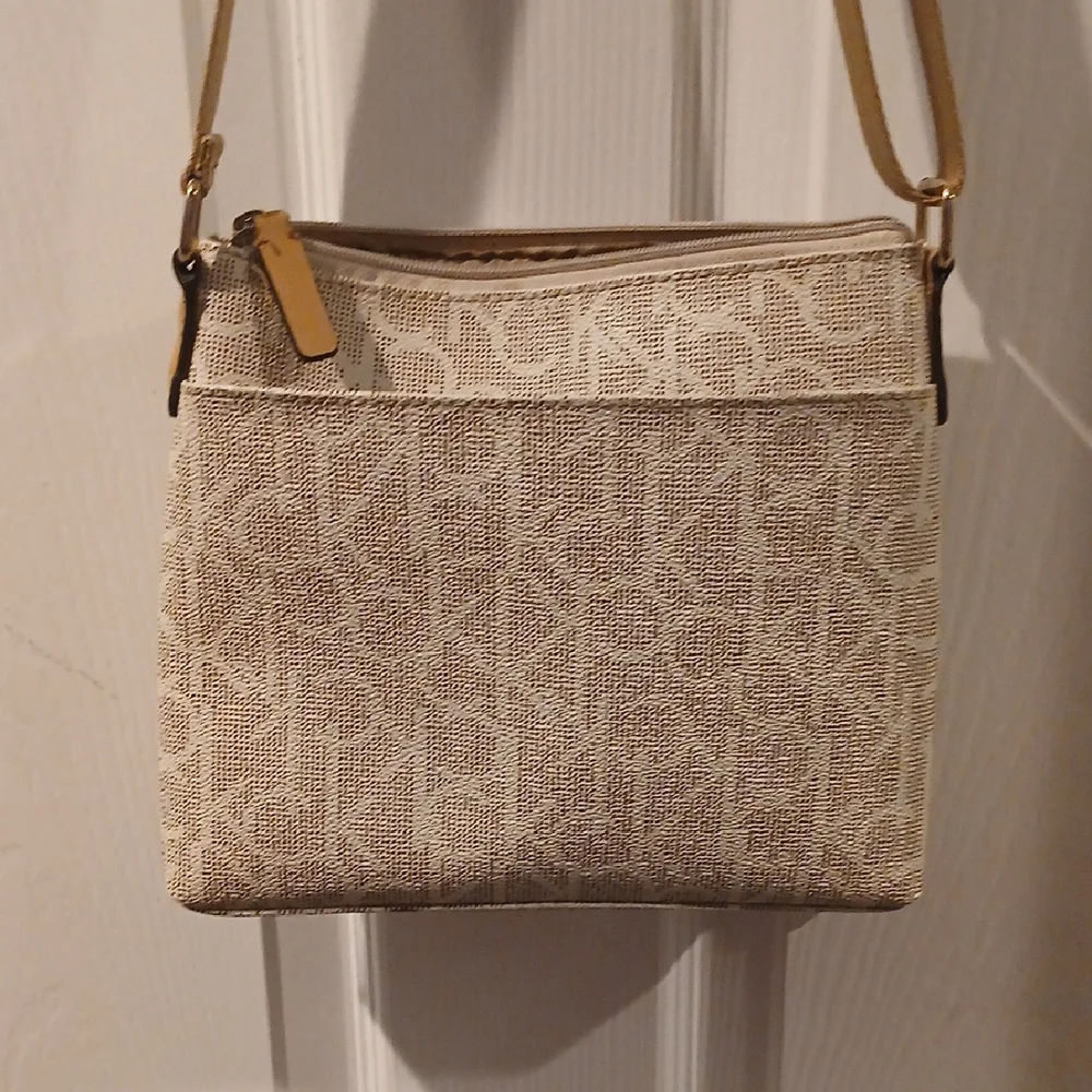Calvin Klein Cream and Tan Crossbody Bag - Picture 3 of 5